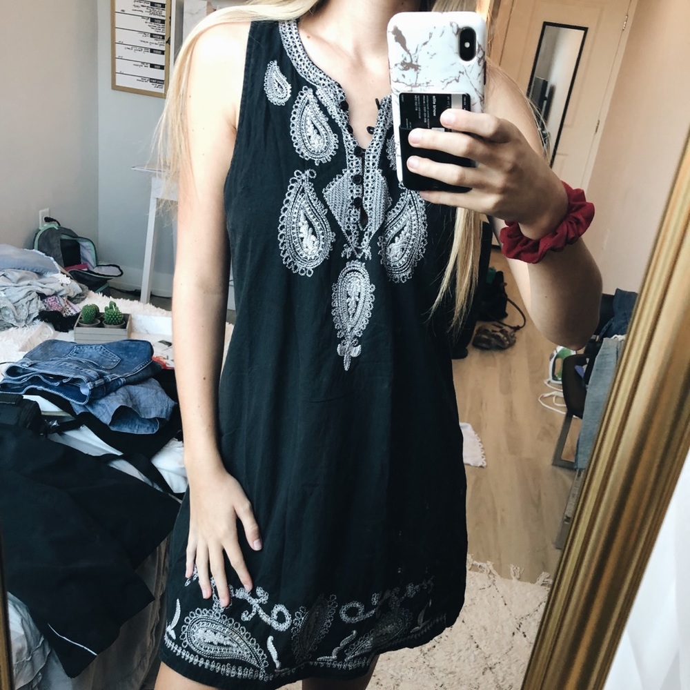 Cute options sun dress size S